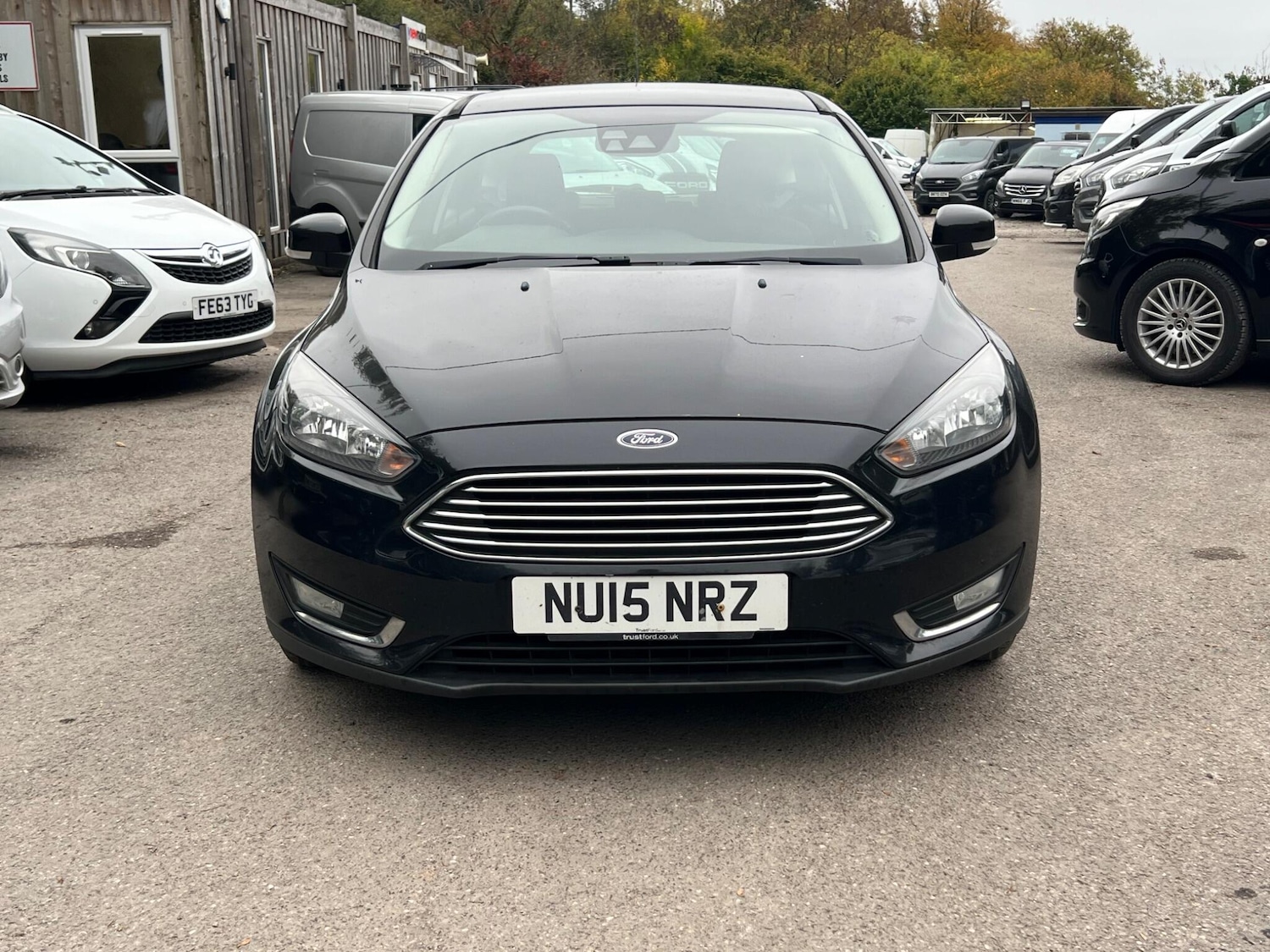 Used Ford Focus 2015 for sale - 76284372: Photo 2