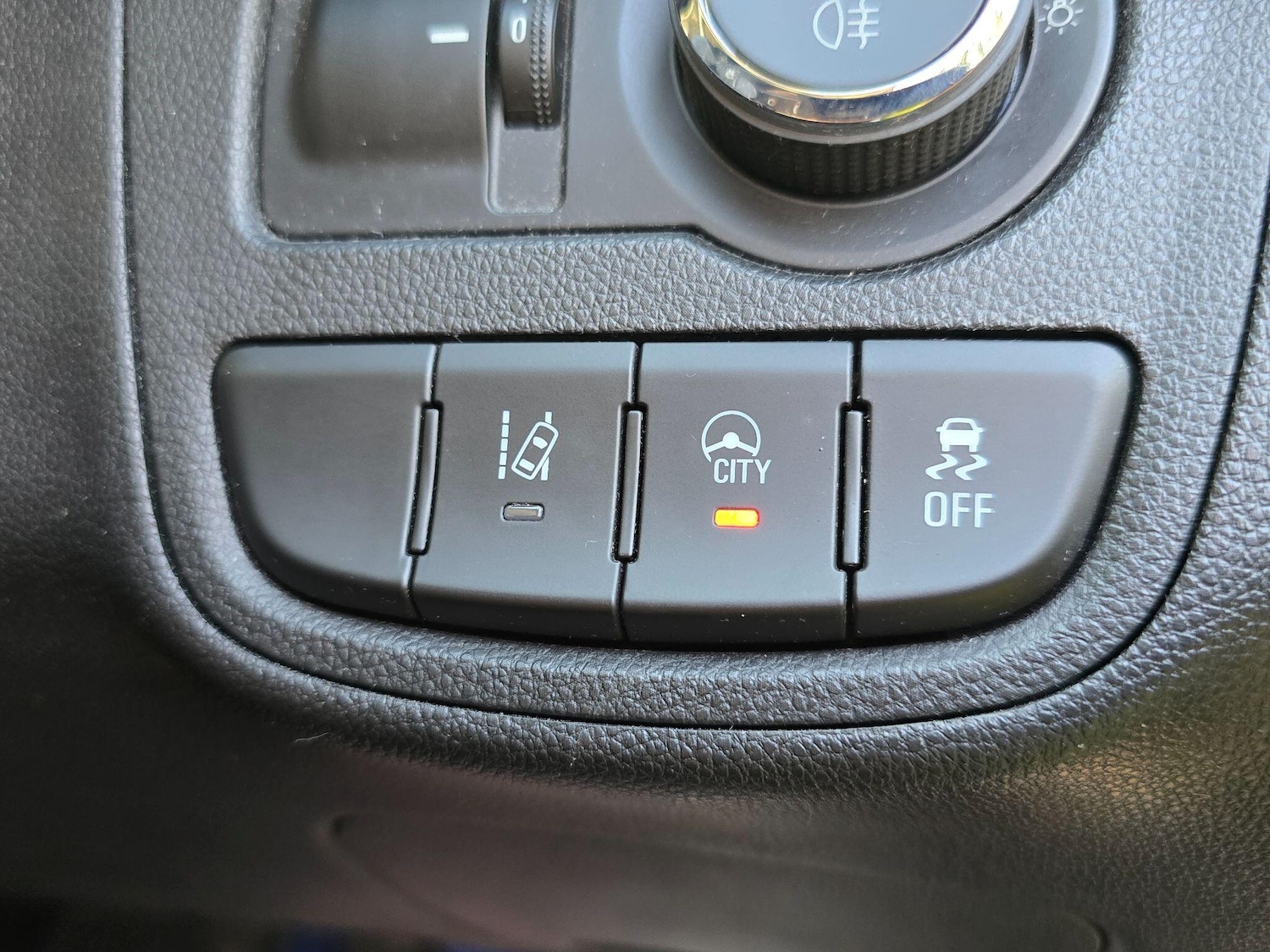 Used Vauxhall Viva 2015 for sale - 76964560: Photo 12