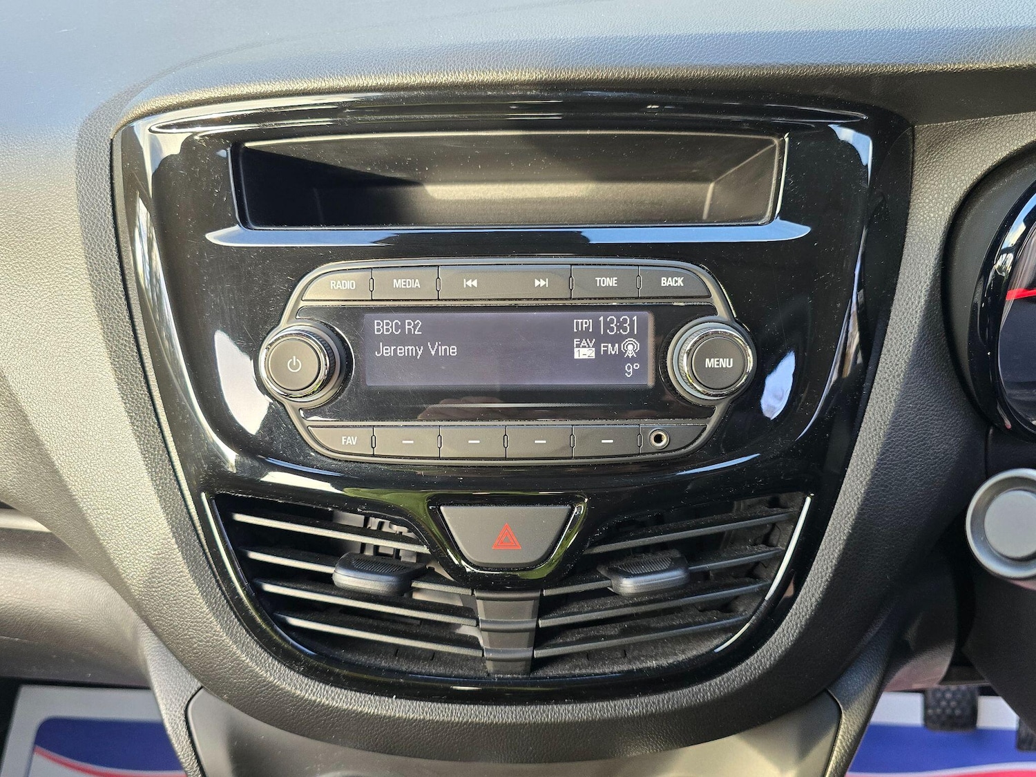 Used Vauxhall Viva 2015 for sale - 76964560: Photo 7