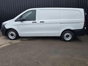 Used Mercedes-Benz Vito 2022 for sale - 77909455: Photo