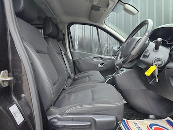 Used Nissan NV300 2020 for sale - 78319546: Photo