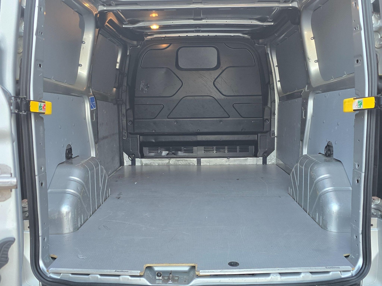 Used Ford Transit Custom 2020 for sale - 76408381: Photo 26