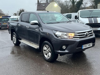 Used Toyota Hilux 2017 for sale - 76584785: Photo