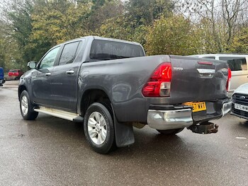 Used Toyota Hilux 2017 for sale - 76584785: Photo