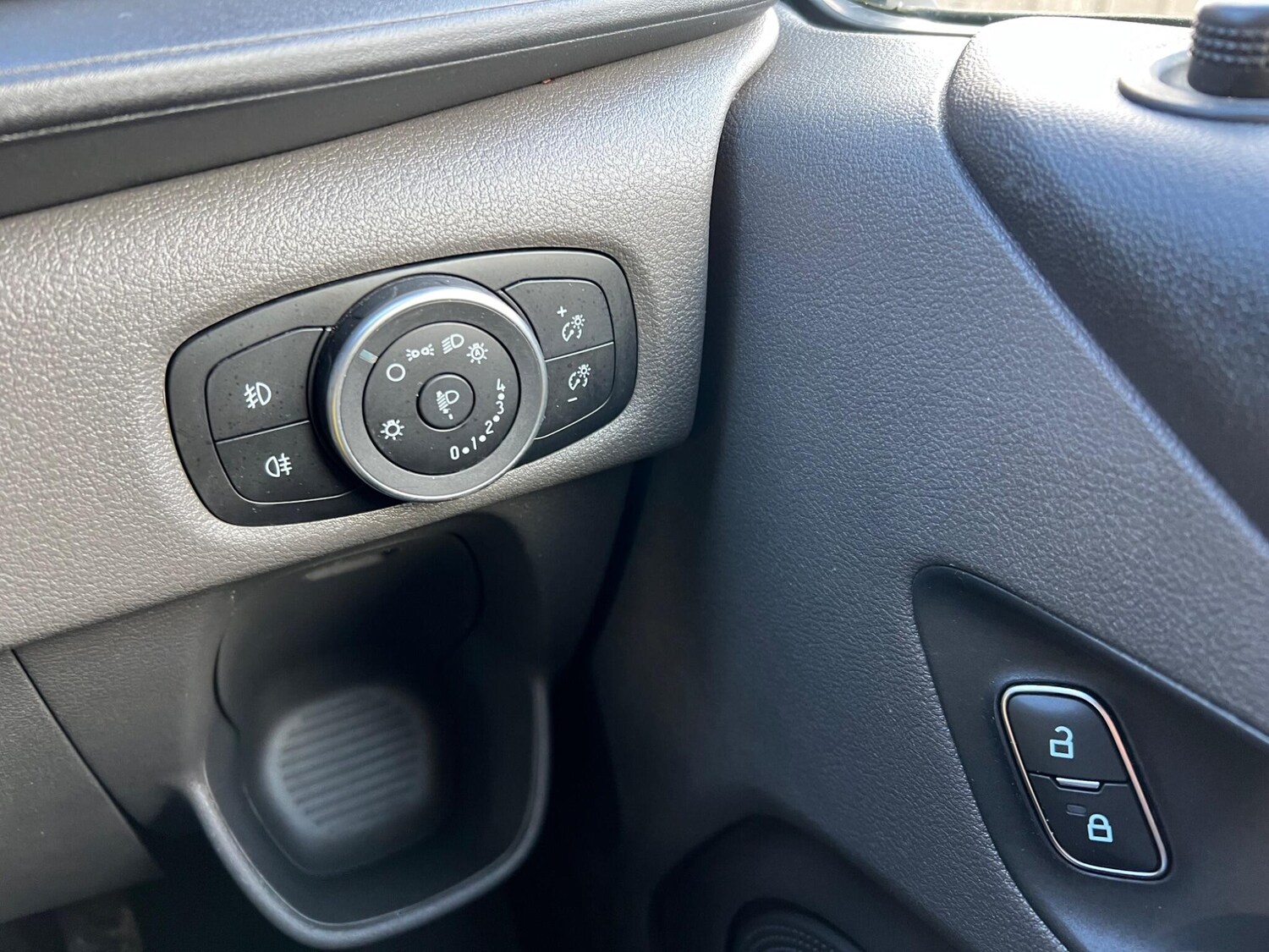 Used Ford Transit Custom 2020 for sale - 77440251: Photo 28