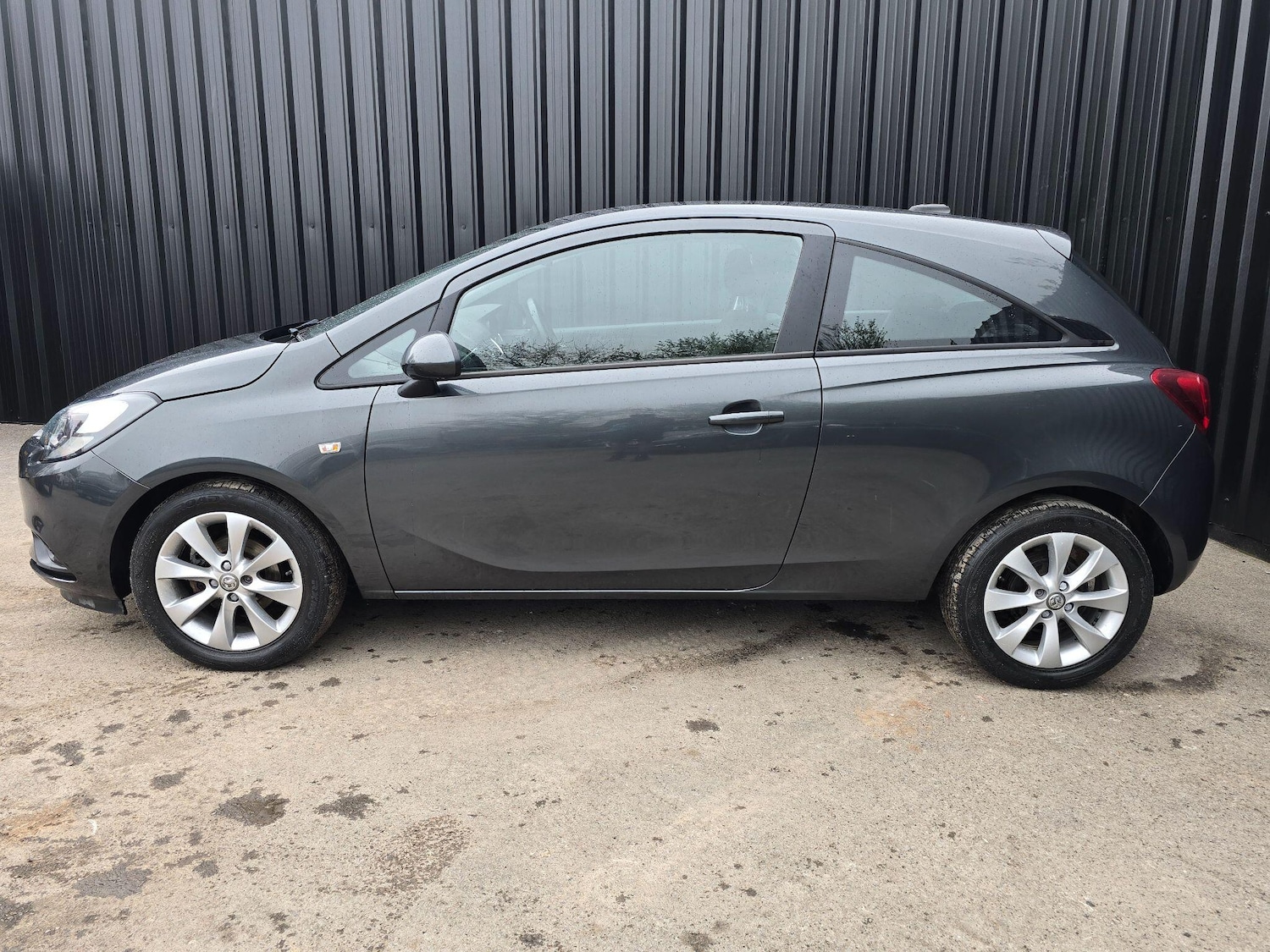 Used Vauxhall Corsa 2017 for sale - 78204190: Photo 3