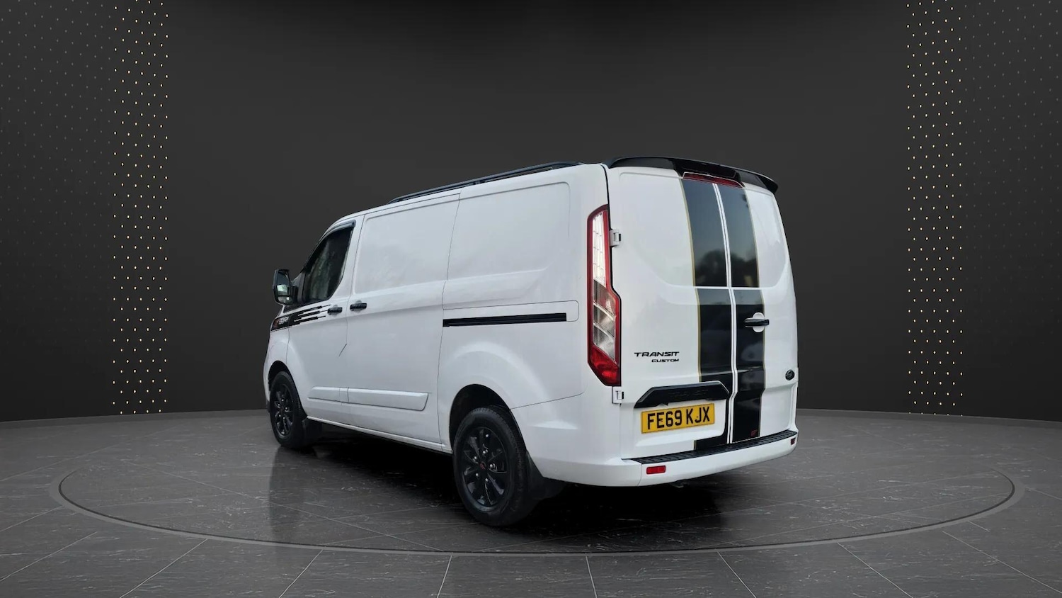 Used Ford Transit Custom 2019 for sale - 76913107: Photo 4