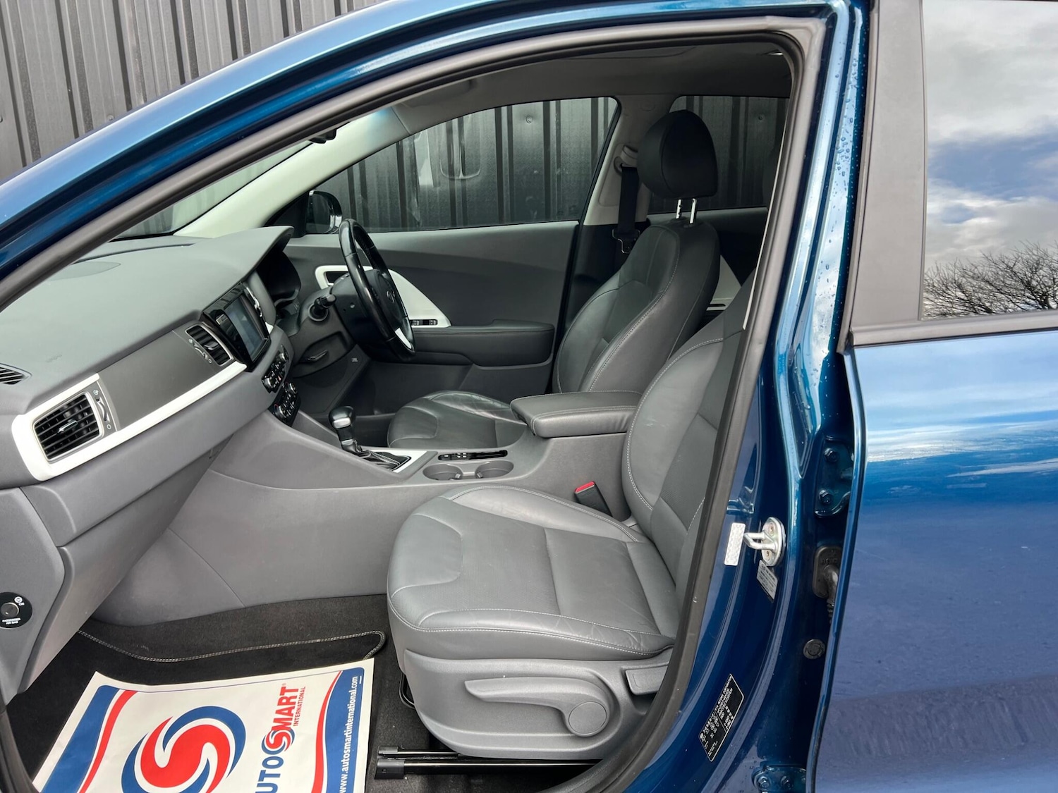 Used Kia Niro 2018 for sale - 77266879: Photo 40