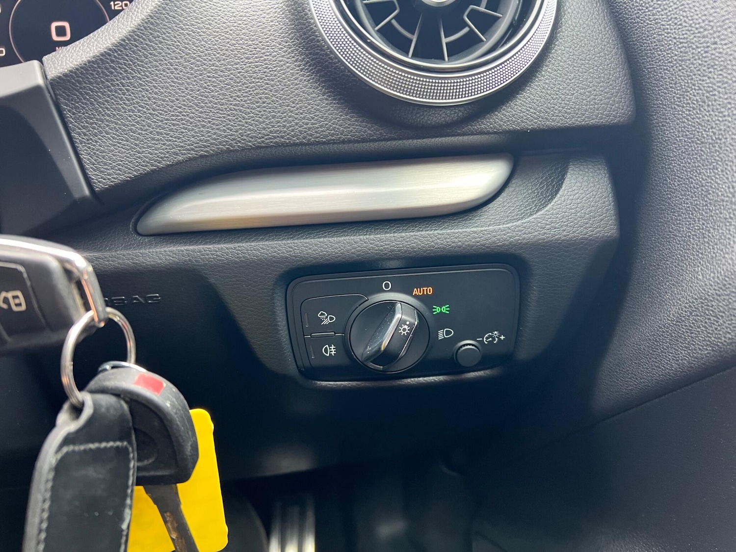 Used Audi A3 2017 for sale - 78007674: Photo 7