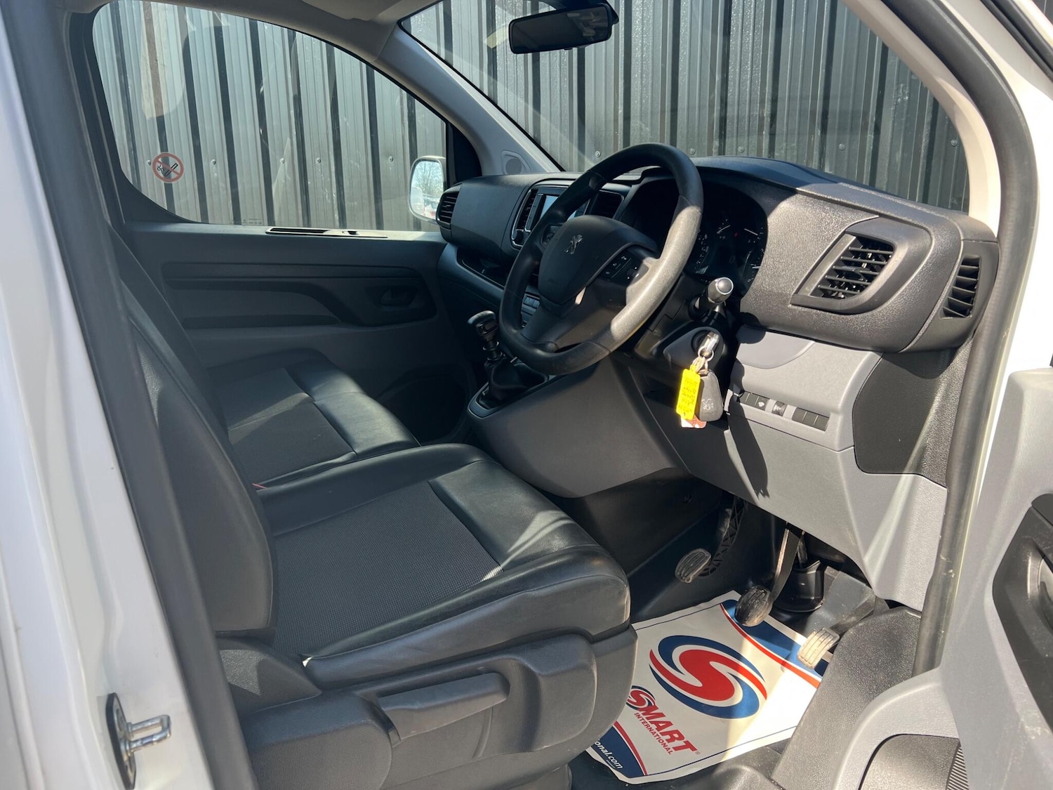 Used Peugeot Expert for sale - 77926002: Photo 2