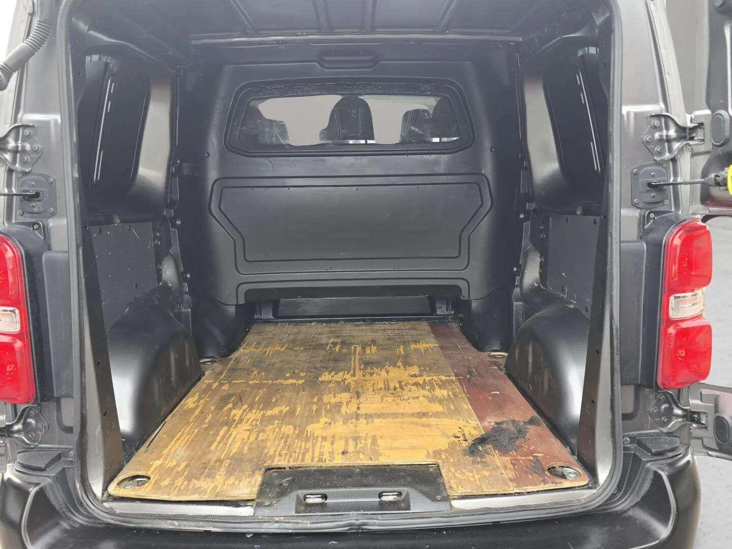 Used Citroen Dispatch 2022 for sale - 76295849: Photo 29