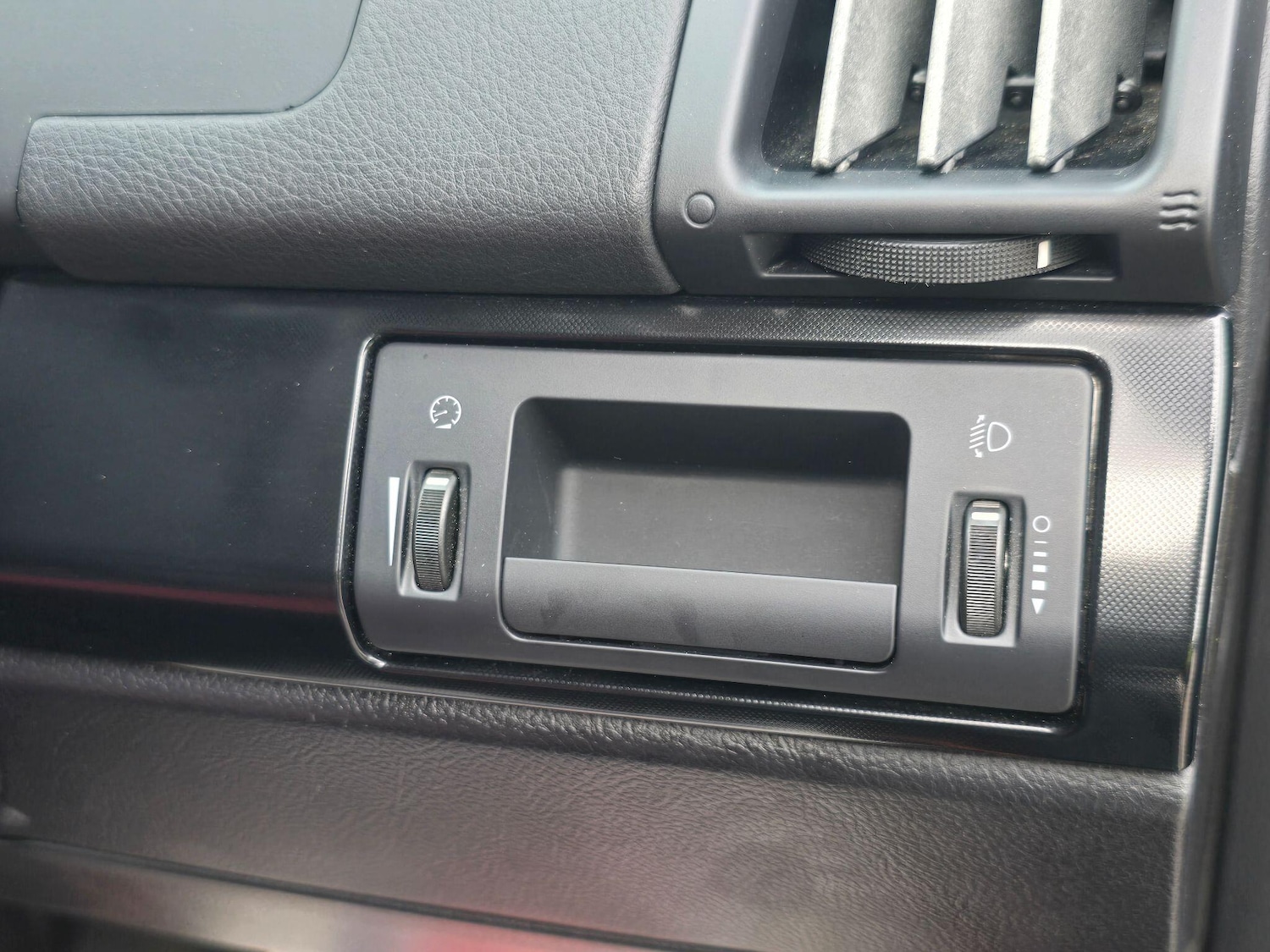 Used Land Rover Freelander 2 2014 for sale - 76268405: Photo 32