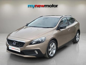 Used Volvo V40 2015 for sale - 76268220: Photo