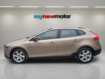 Used Volvo V40 2015 for sale - 76268220: Photo