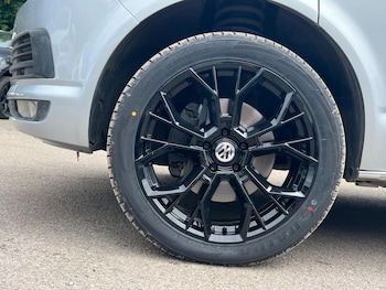 Used Volkswagen Transporter 2018 for sale - 78752635: Photo