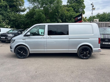 Used Volkswagen Transporter 2018 for sale - 78752635: Photo