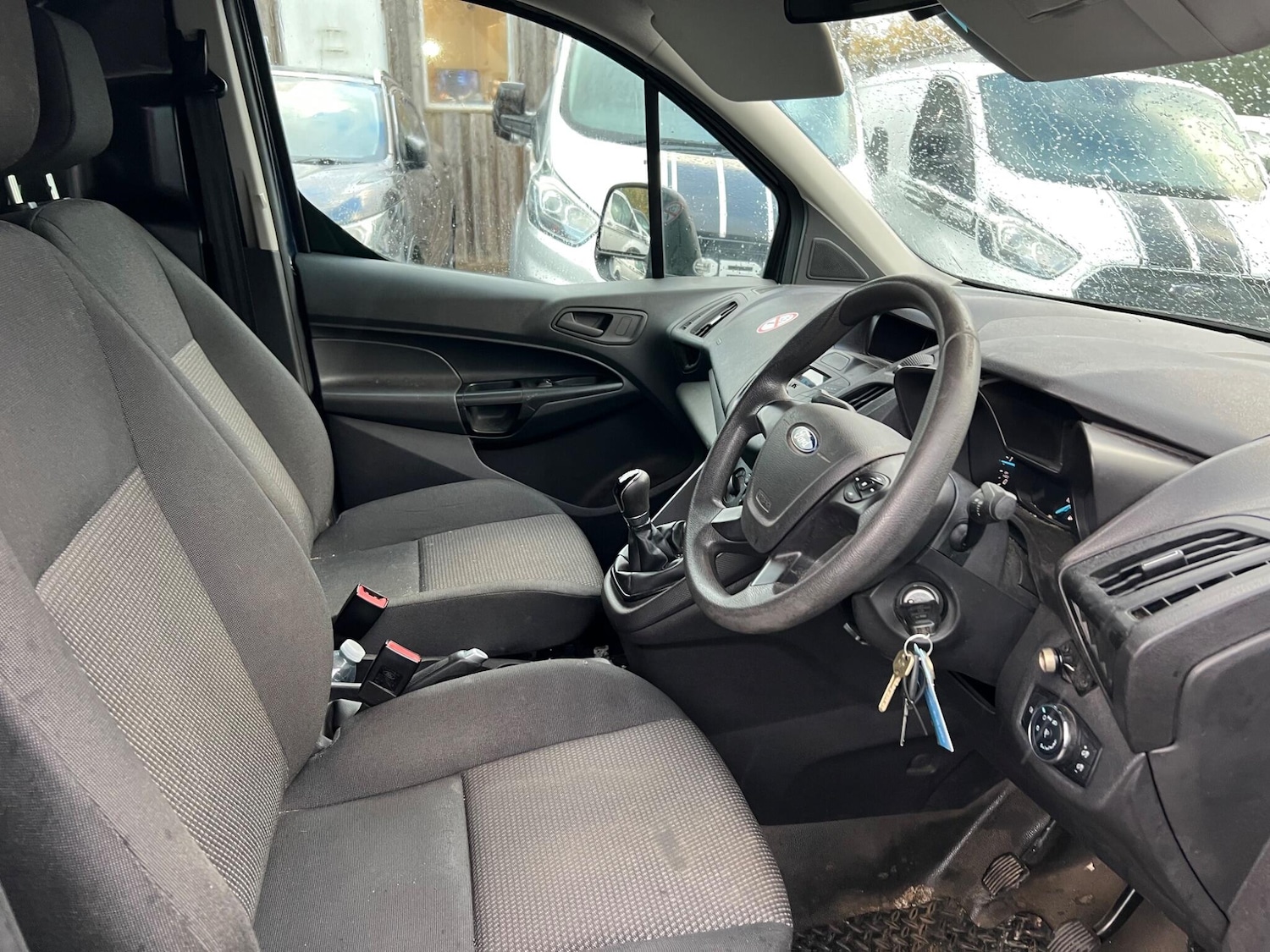 Used Ford Transit Connect 2017 for sale - 76432874: Photo 2
