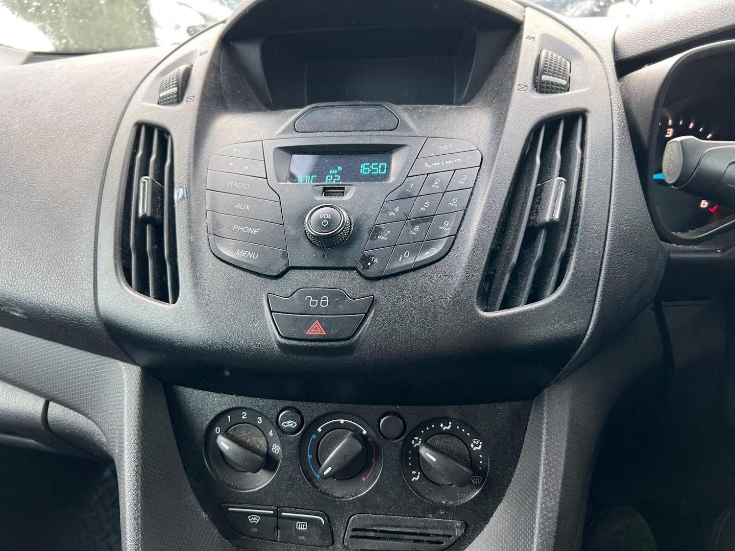 Used Ford Transit Connect 2017 for sale - 76432874: Photo 6