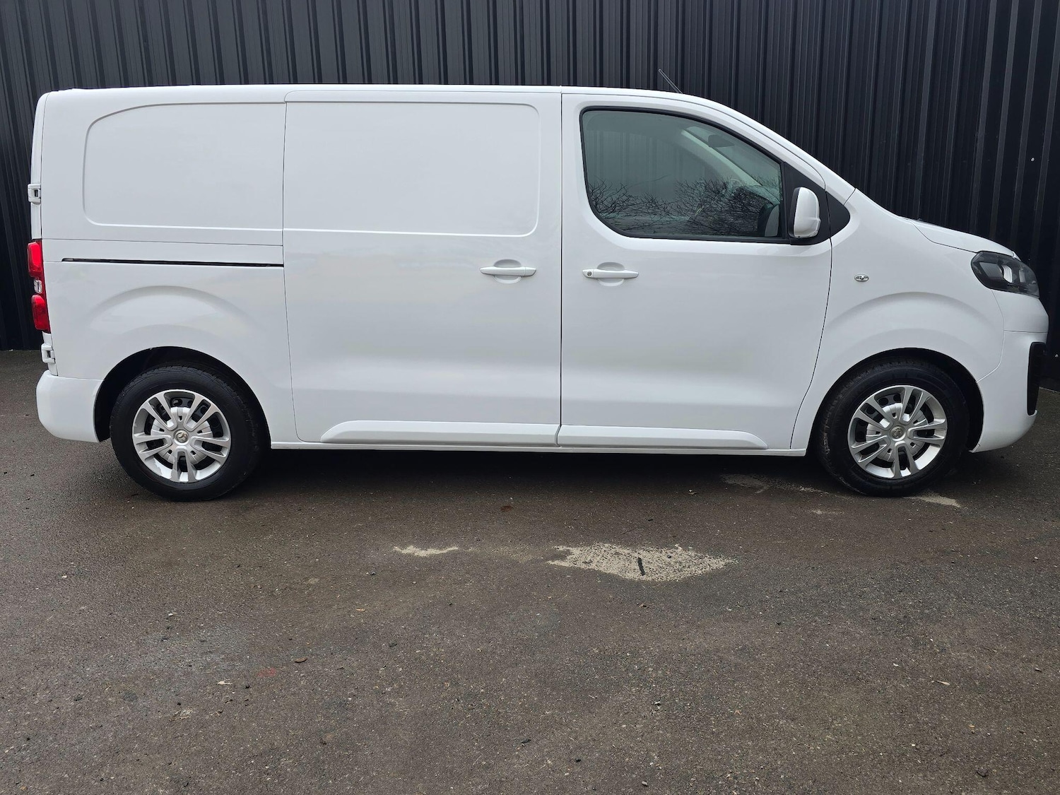 Used Vauxhall Vivaro 2019 for sale - 77969978: Photo 11