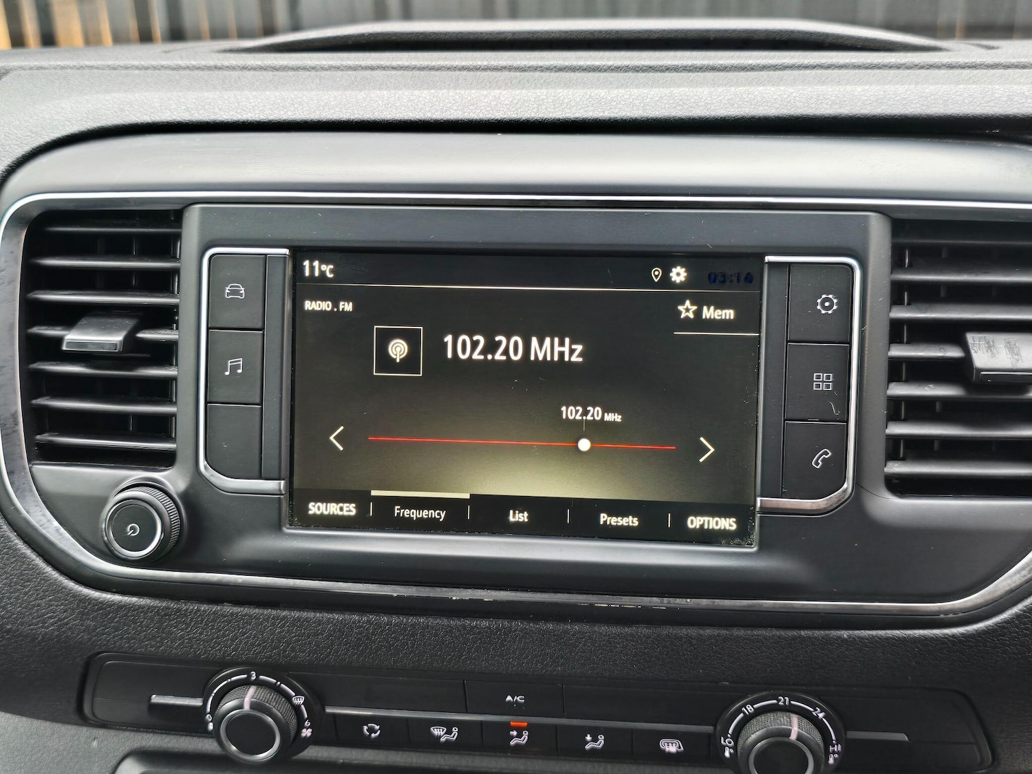 Used Vauxhall Vivaro 2019 for sale - 77969978: Photo 39