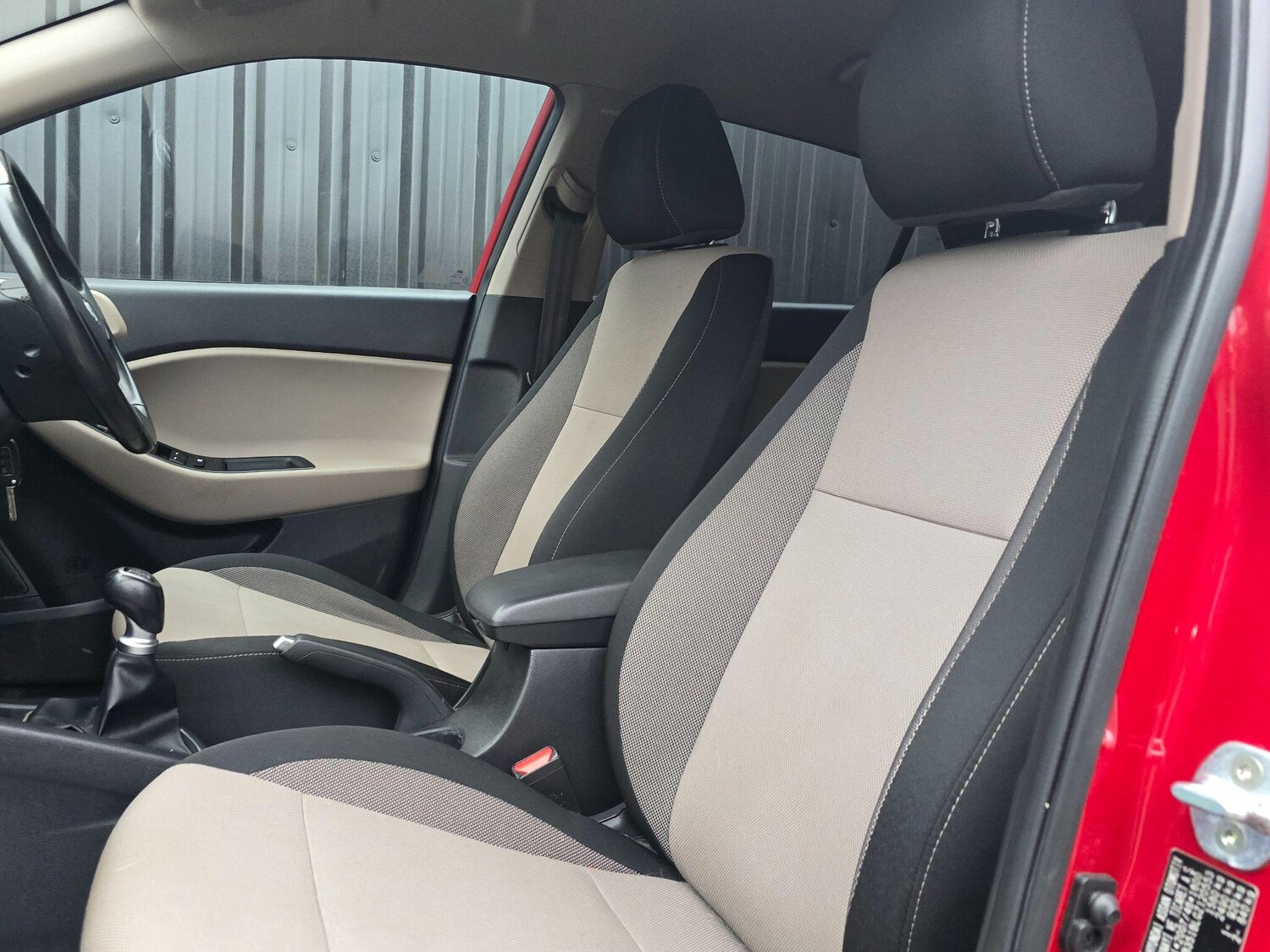 Used Hyundai i20 2015 for sale - 77268062: Photo 38