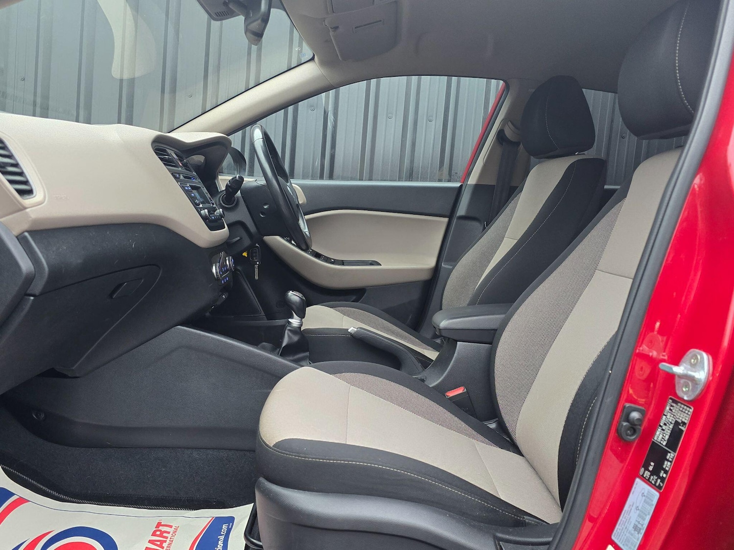 Used Hyundai i20 2015 for sale - 77268062: Photo 40