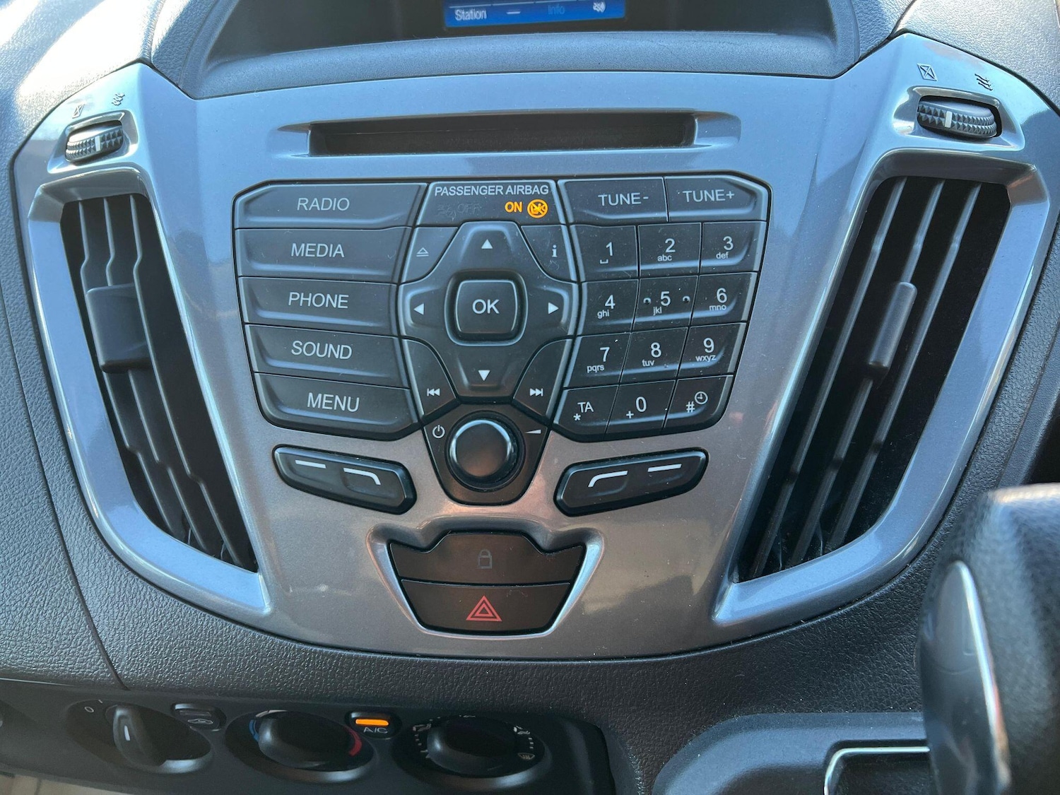 Used Ford Transit Custom 2018 for sale - 77203689: Photo 23