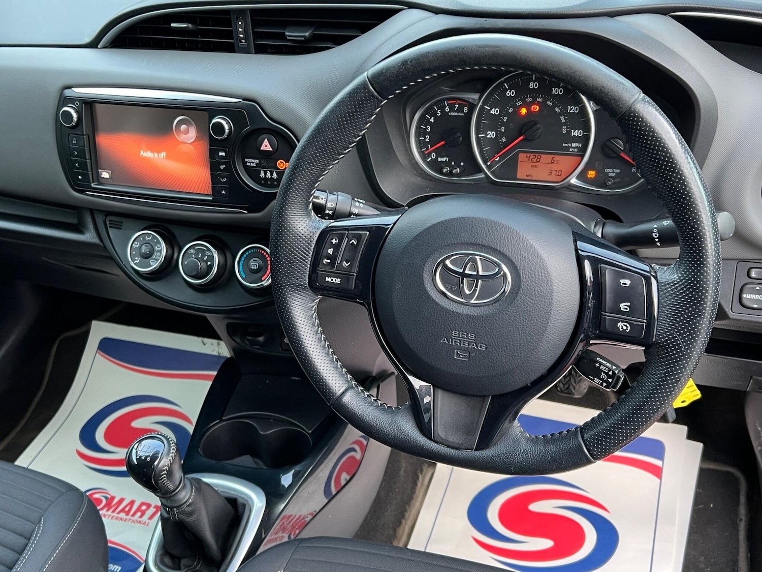 Used Toyota Yaris 2017 for sale - 77267543: Photo 23