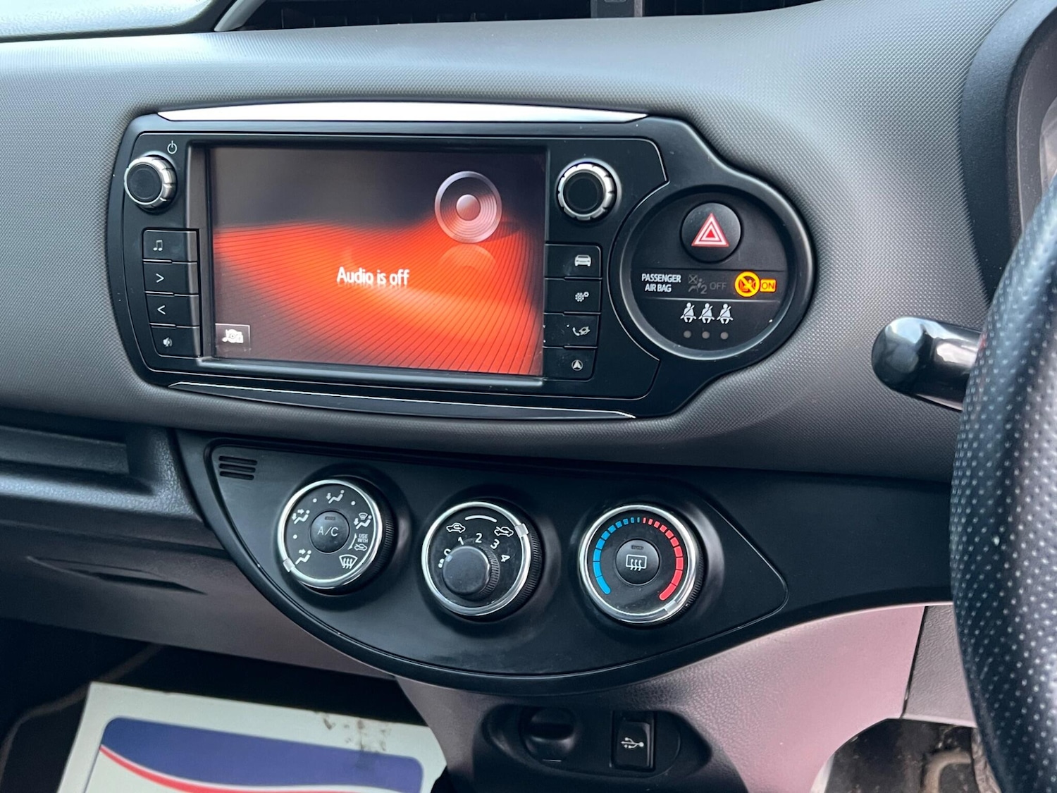 Used Toyota Yaris 2017 for sale - 77267543: Photo 27