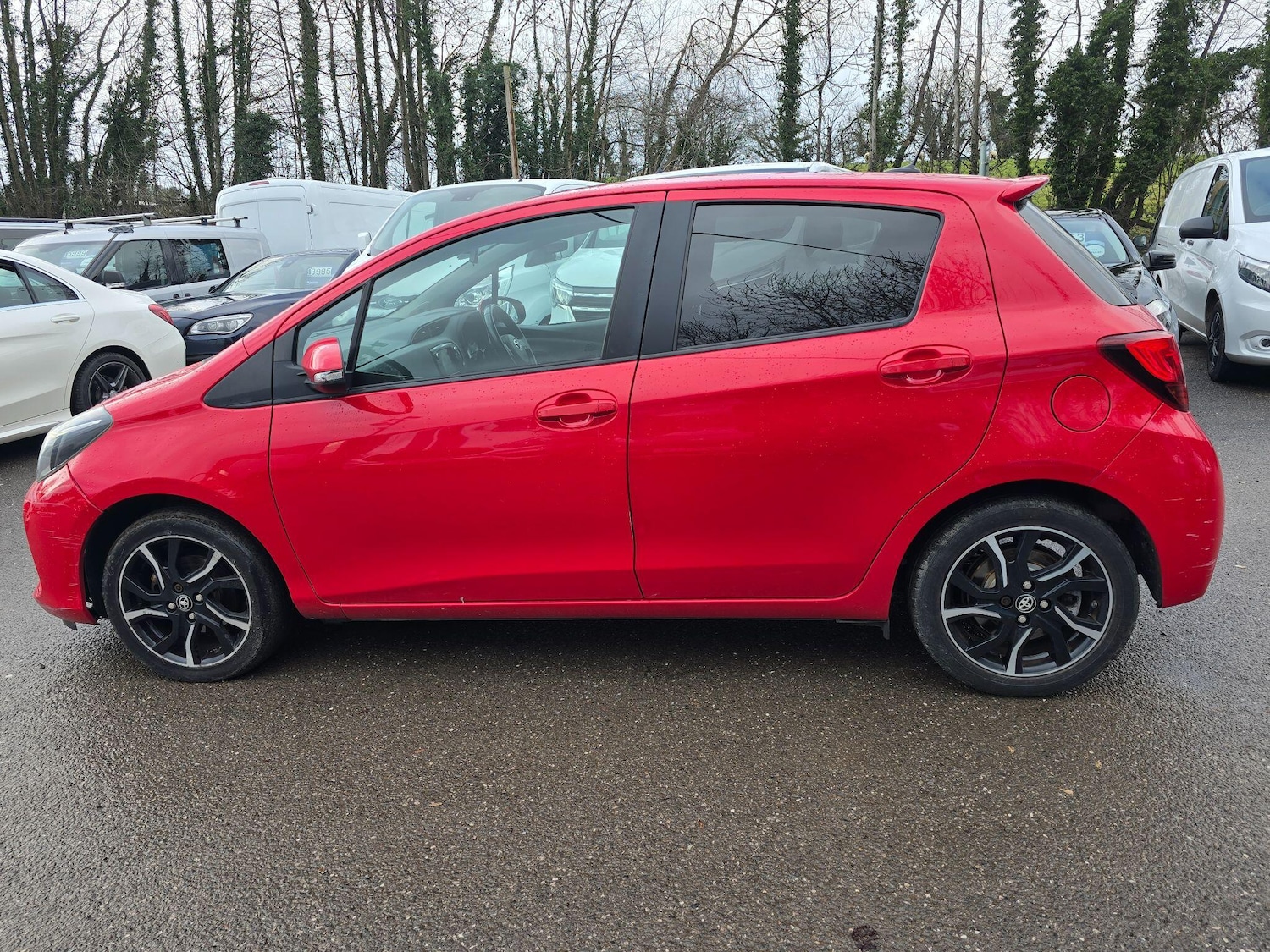 Used Toyota Yaris for sale - 77267543: Photo 4