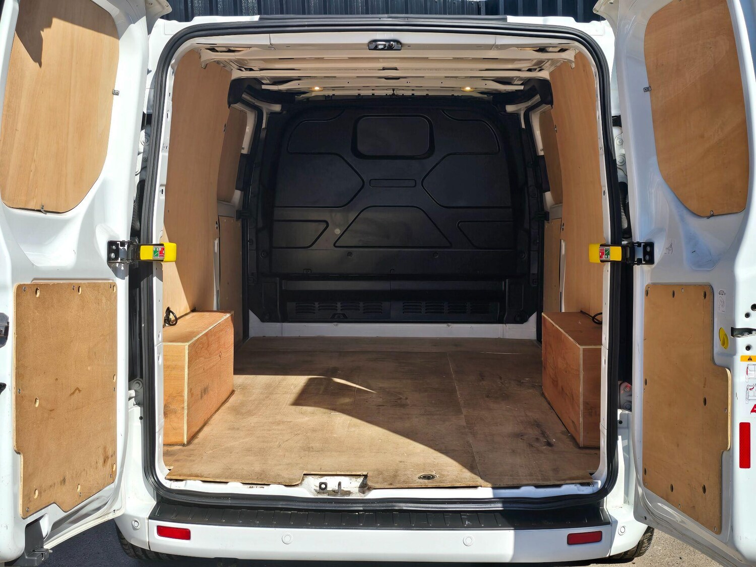 Used Ford Transit Custom 2022 for sale - 77939497: Photo 35