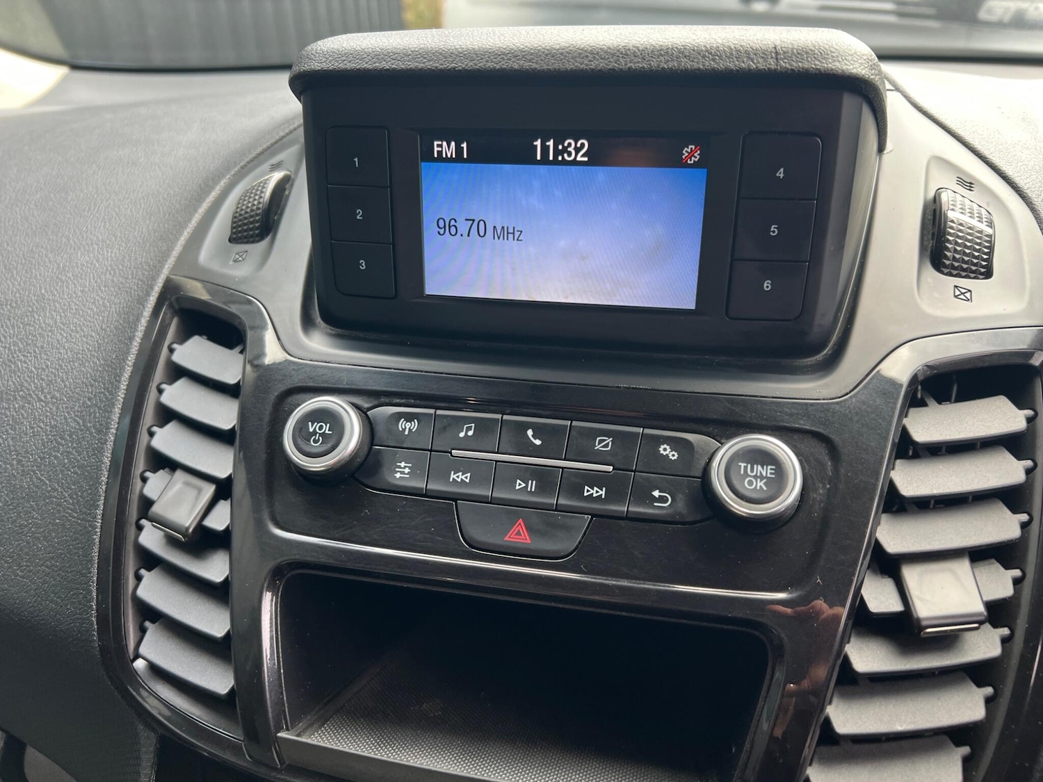 Used Ford Transit Connect 2019 for sale - 77439919: Photo 12