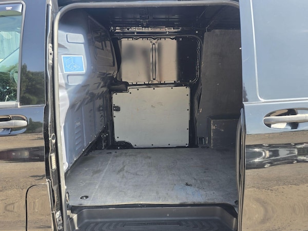 Used Mercedes-Benz Vito 2017 for sale - 76268227: Photo 15