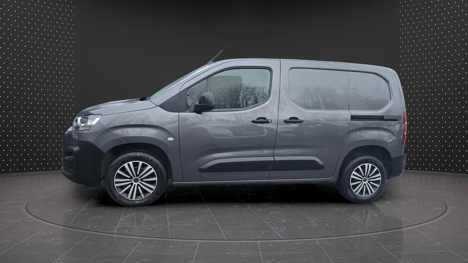 Used Citroen Berlingo 2021 for sale - 76964697: Photo 3