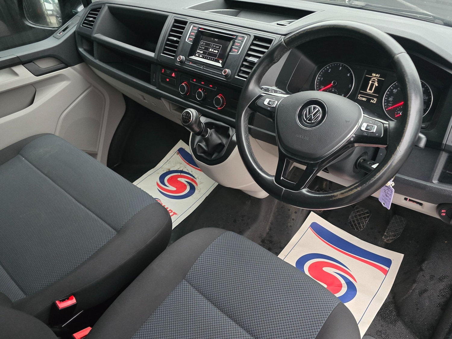 Used Volkswagen Transporter 2016 for sale - 76975676: Photo 17