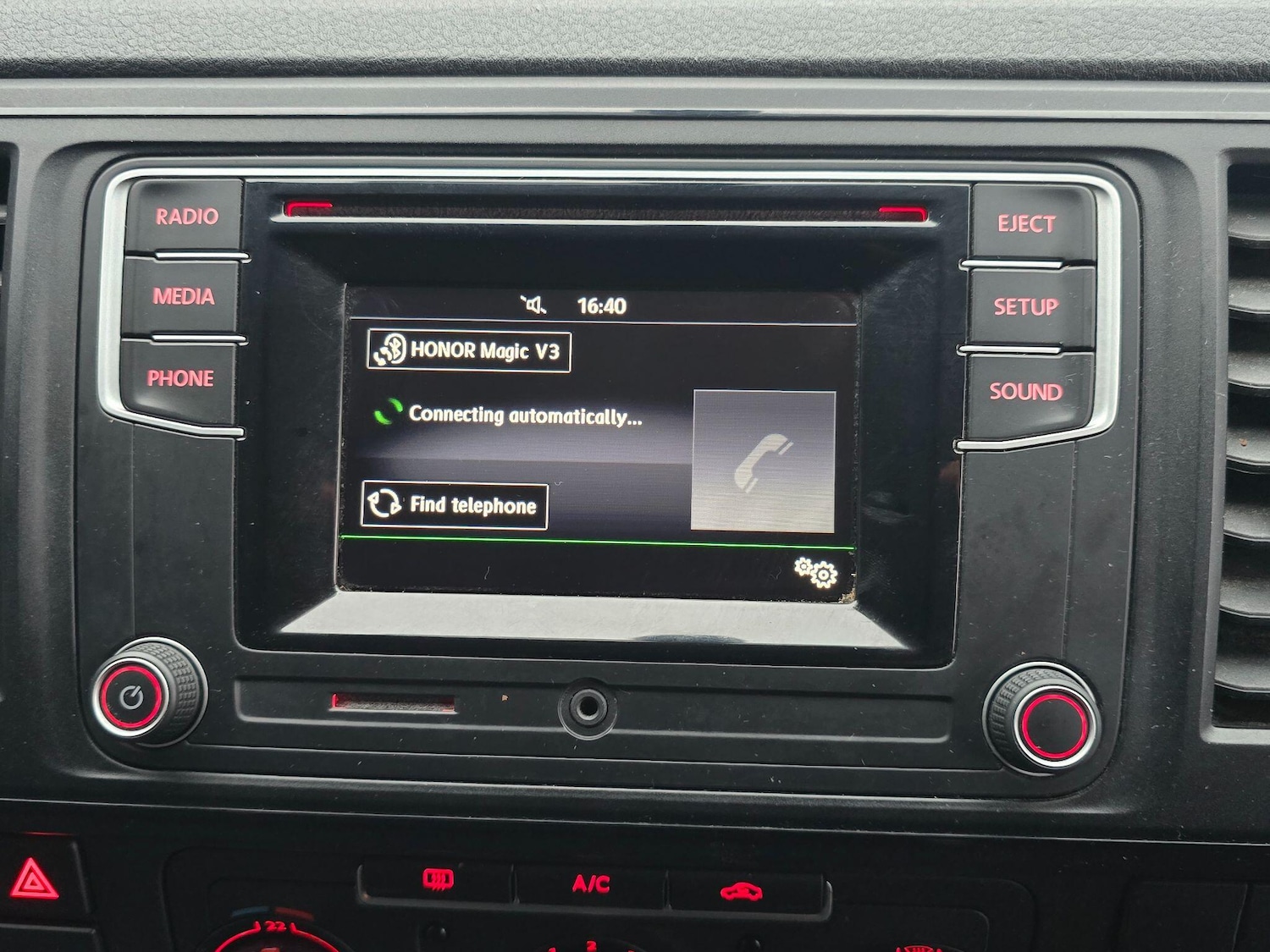 Used Volkswagen Transporter 2016 for sale - 76975676: Photo 28