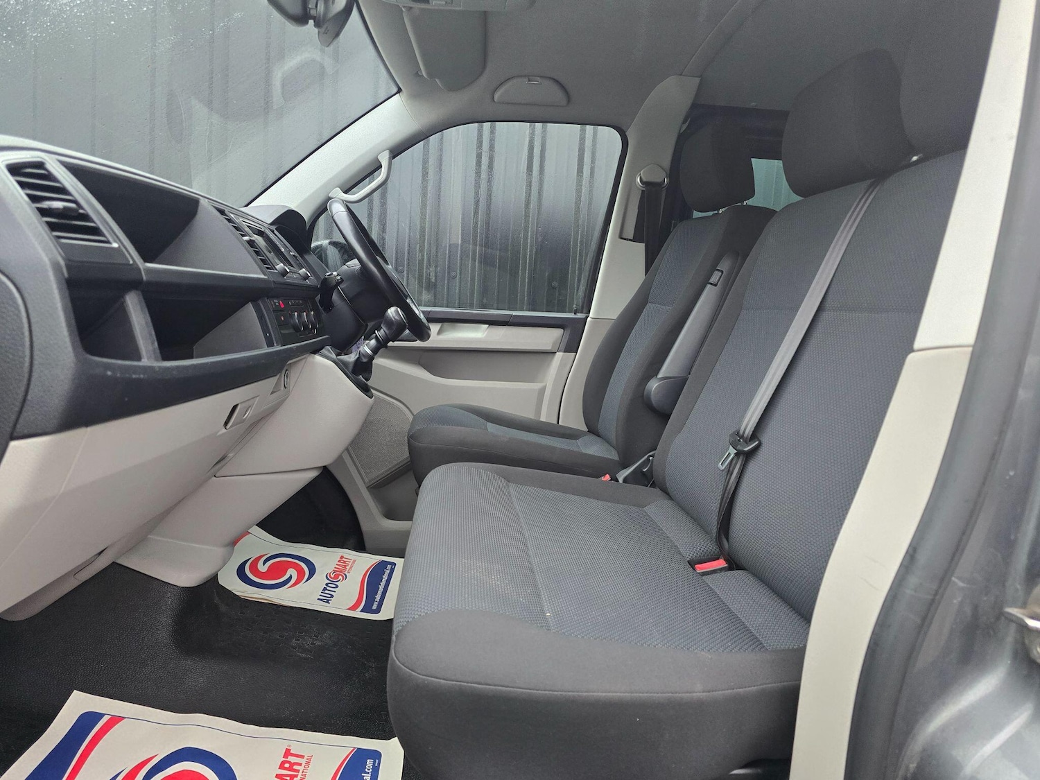 Used Volkswagen Transporter 2016 for sale - 76975676: Photo 34