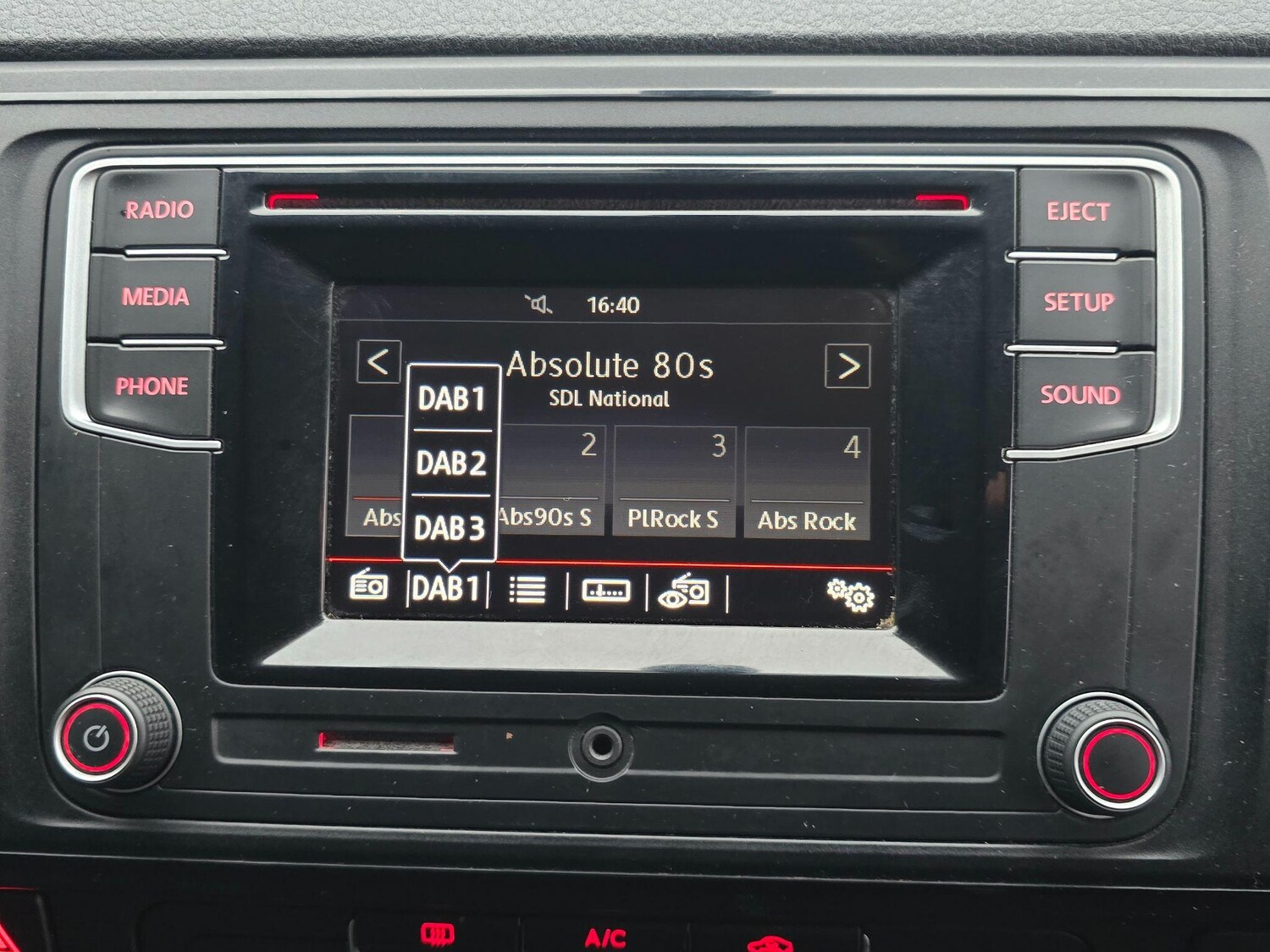 Used Volkswagen Transporter 2016 for sale - 76975676: Photo 42