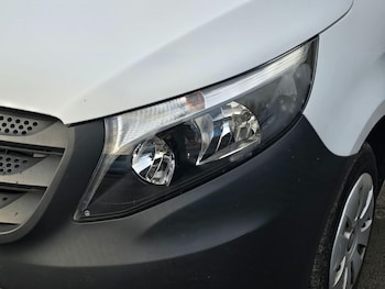 Used Mercedes-Benz Vito 2017 for sale - 77768878: Photo