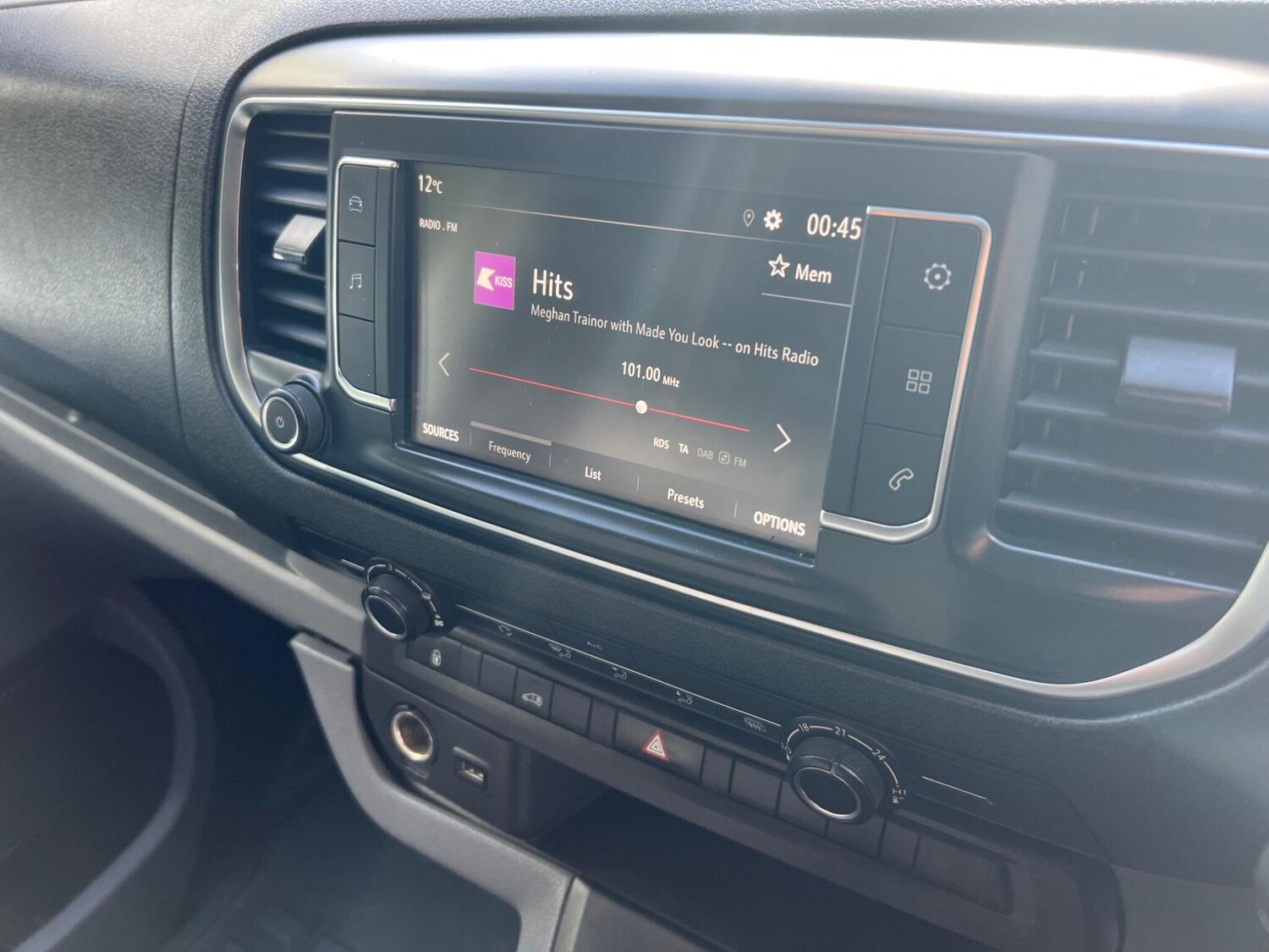 Used Vauxhall Vivaro 2020 for sale - 76371241: Photo 11