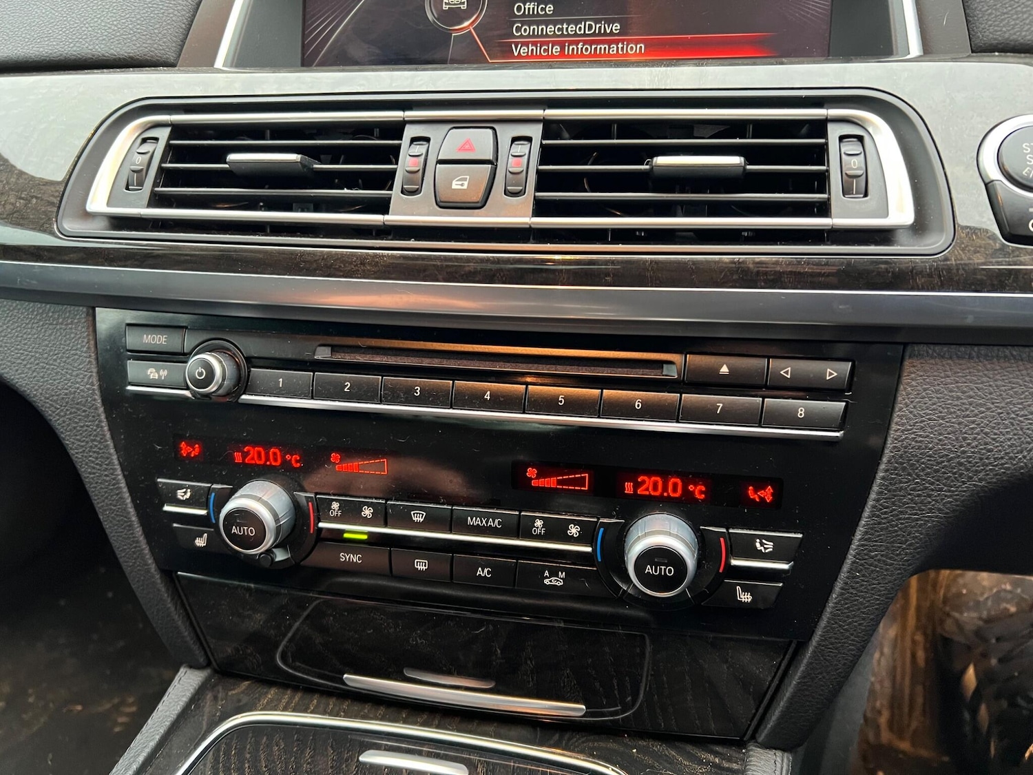 Used BMW 7 Series 2015 for sale - 77050026: Photo 12