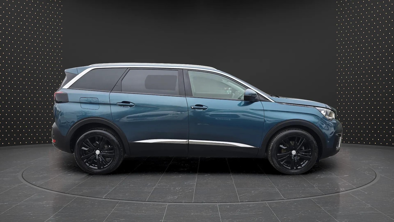 Used Peugeot 5008 2018 for sale - 77202912: Photo 10