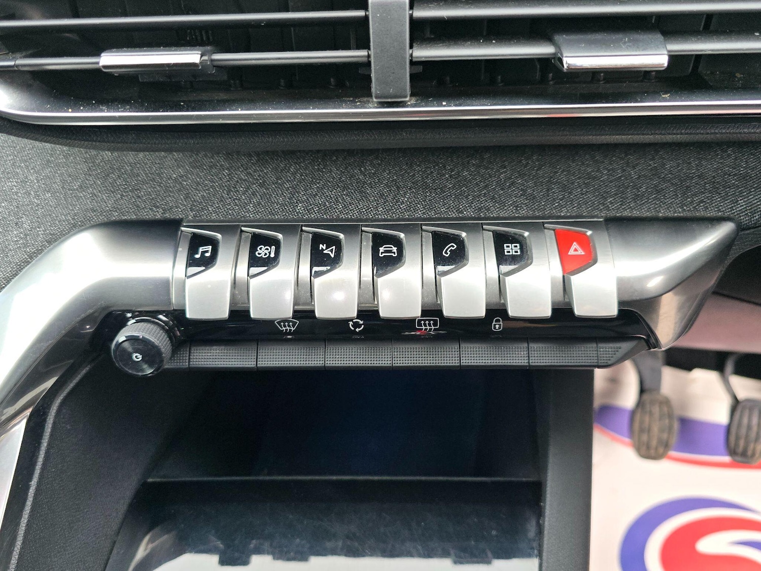 Used Peugeot 5008 2018 for sale - 77202912: Photo 16