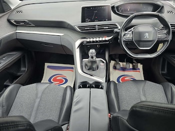 Used Peugeot 5008 2018 for sale - 77202912: Photo