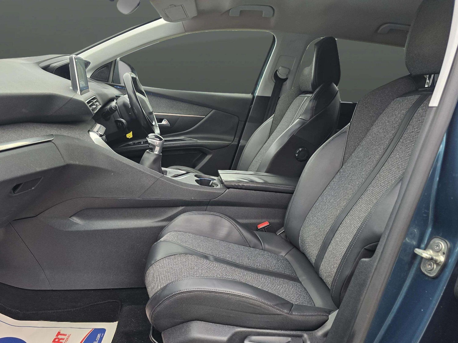 Used Peugeot 5008 2018 for sale - 77202912: Photo 41