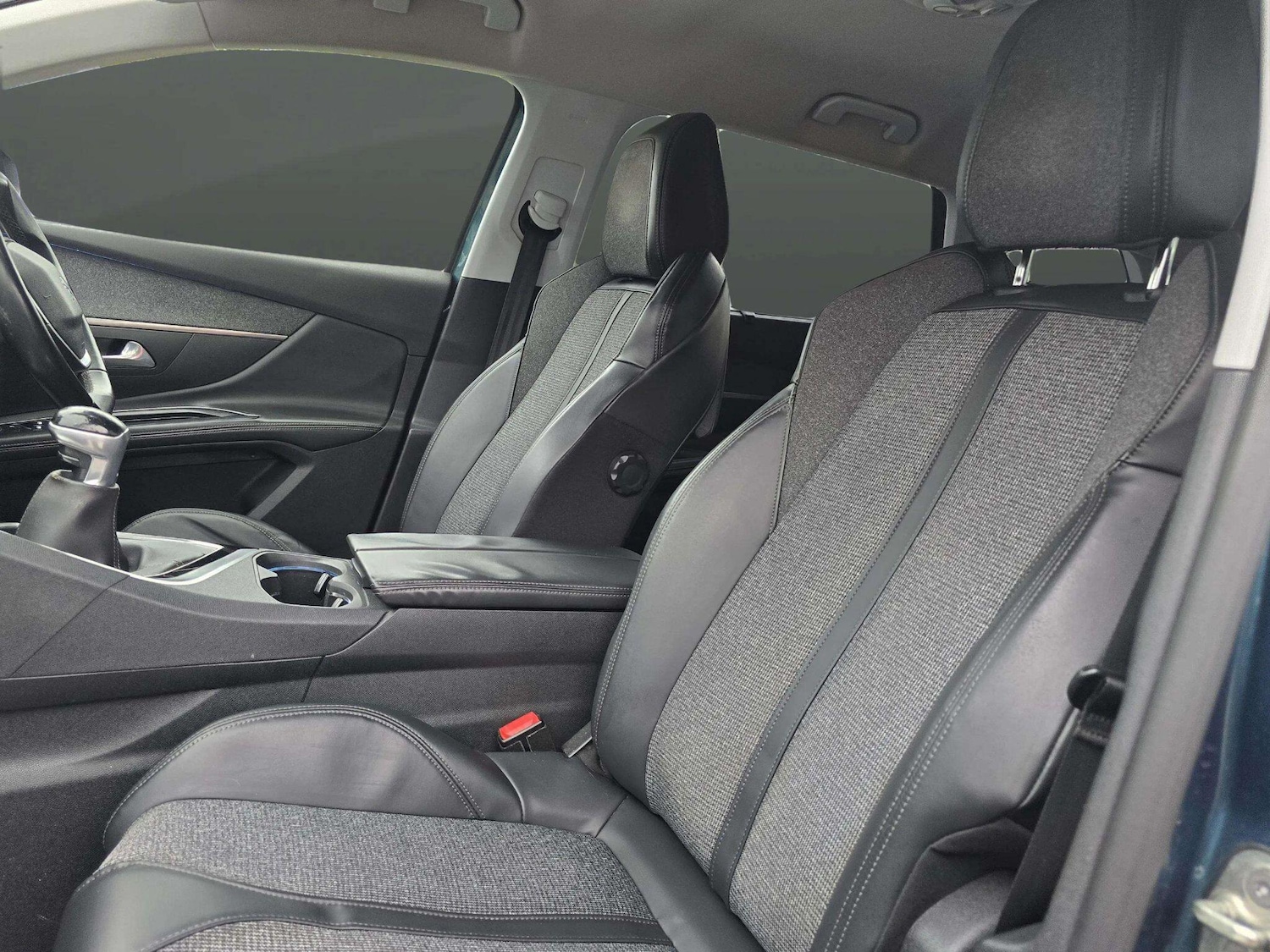 Used Peugeot 5008 2018 for sale - 77202912: Photo 55