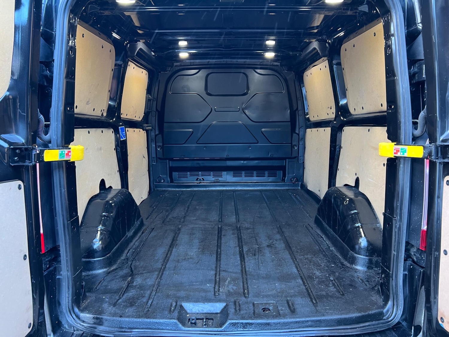 Used Ford Transit Custom 2022 for sale - 77586220: Photo 28