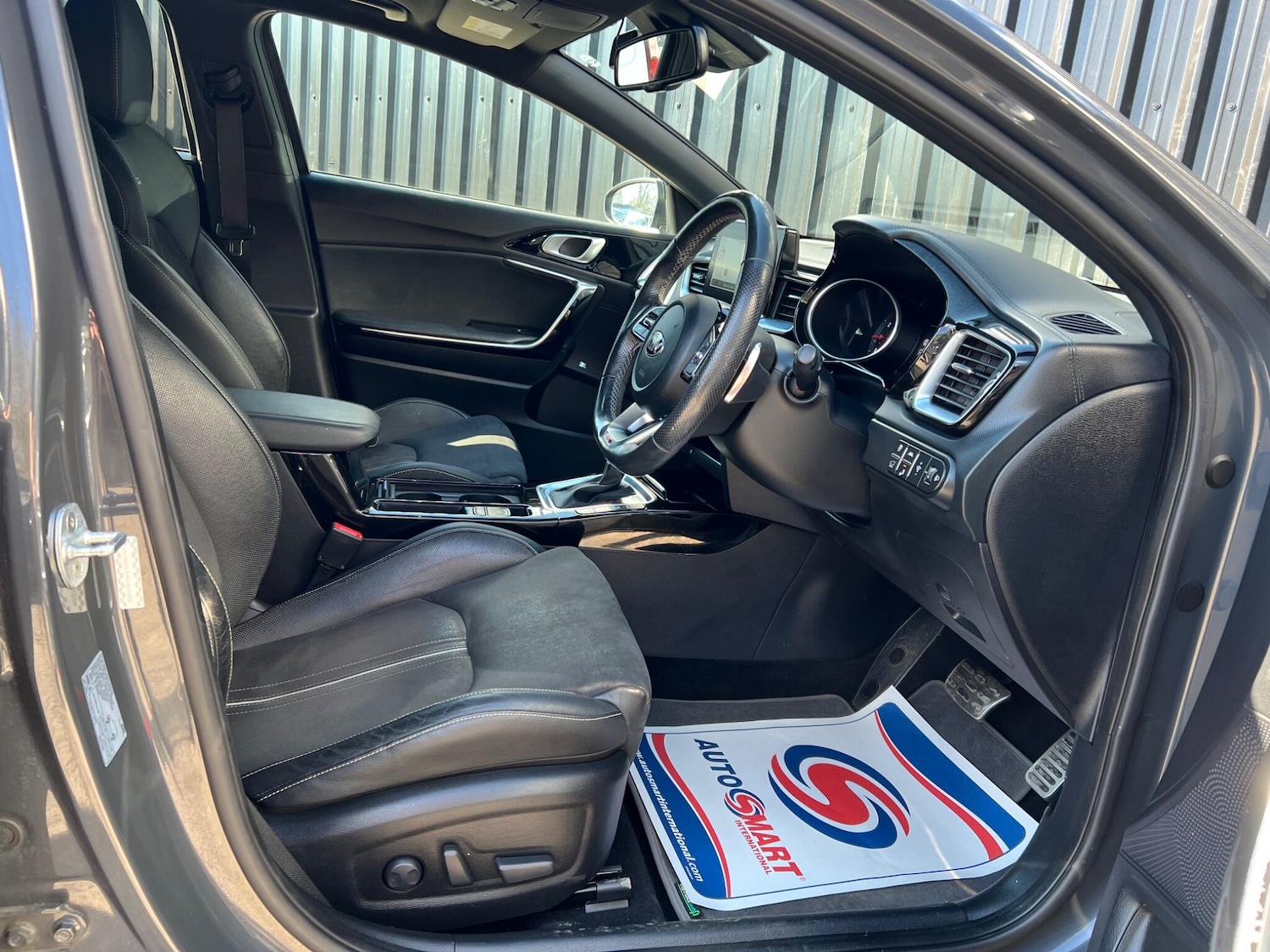 Used Kia Pro Ceed for sale - 78128003: Photo 32