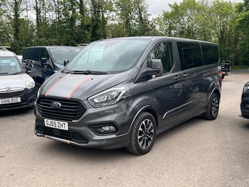 Used Ford Tourneo Custom 2019 for sale - 78417111: Photo