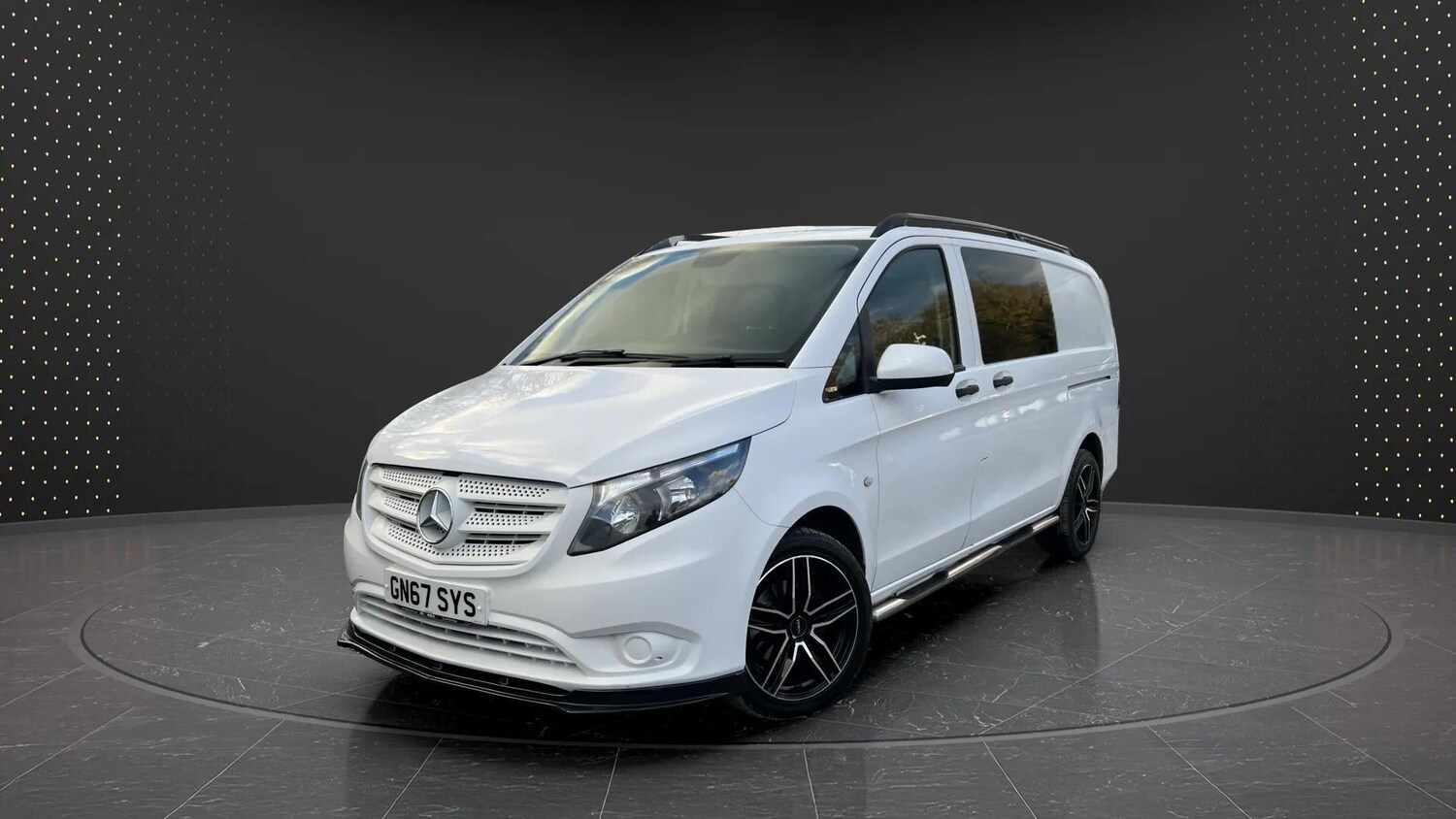 Used Mercedes-Benz Vito 2017 for sale - 76620379: Photo 1